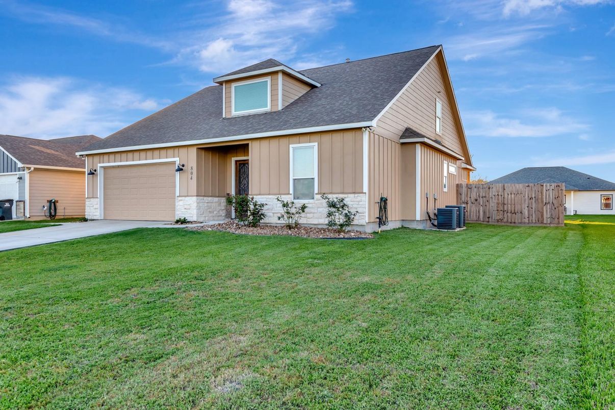 Attached, Backyard, Exterior, Facade, Cape Cod