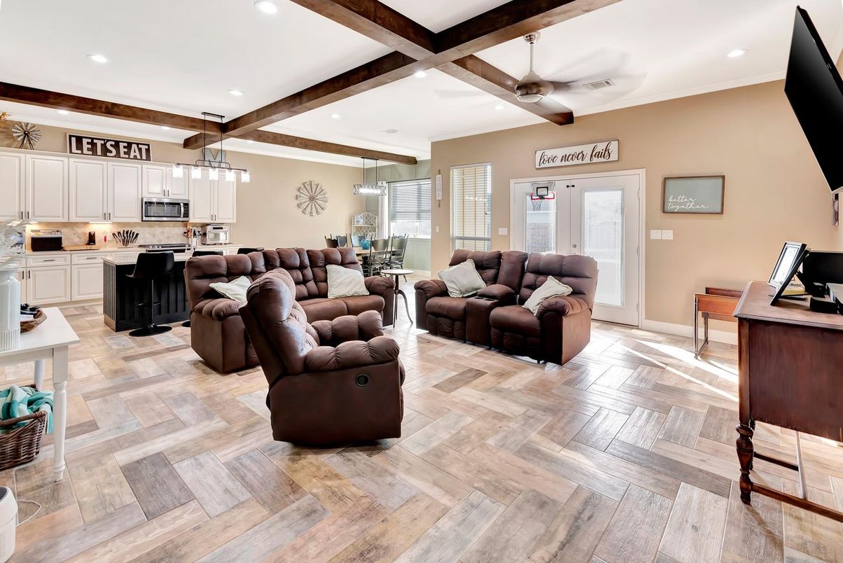 Interior, Kitchen, Living room, Pendant Lights, Recessed Lighting, Wooden Beams, Wood Texture Flooring