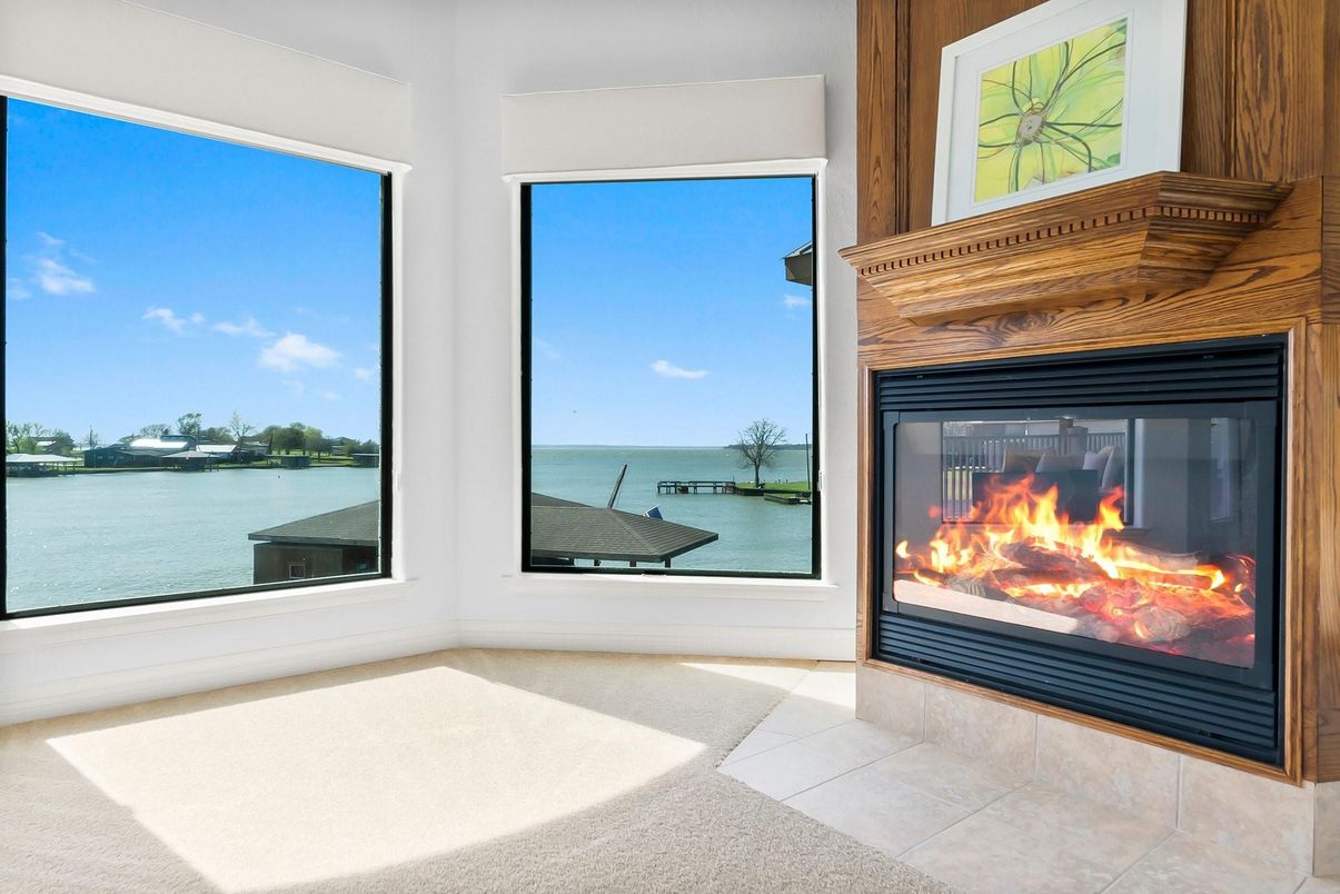 Fireplace, Interior, Water