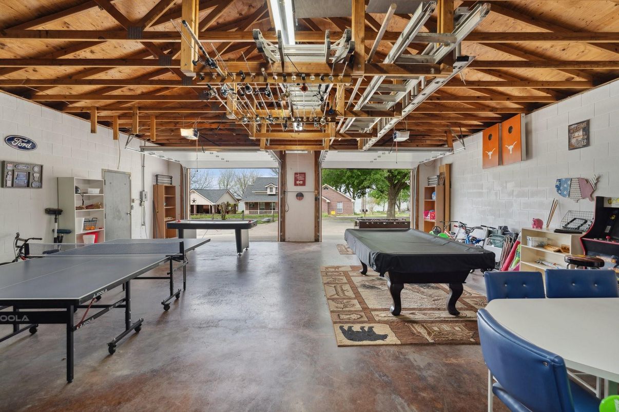 Billiard Table, Game Room, Interior, Wooden Beams, Wooden Ceilings