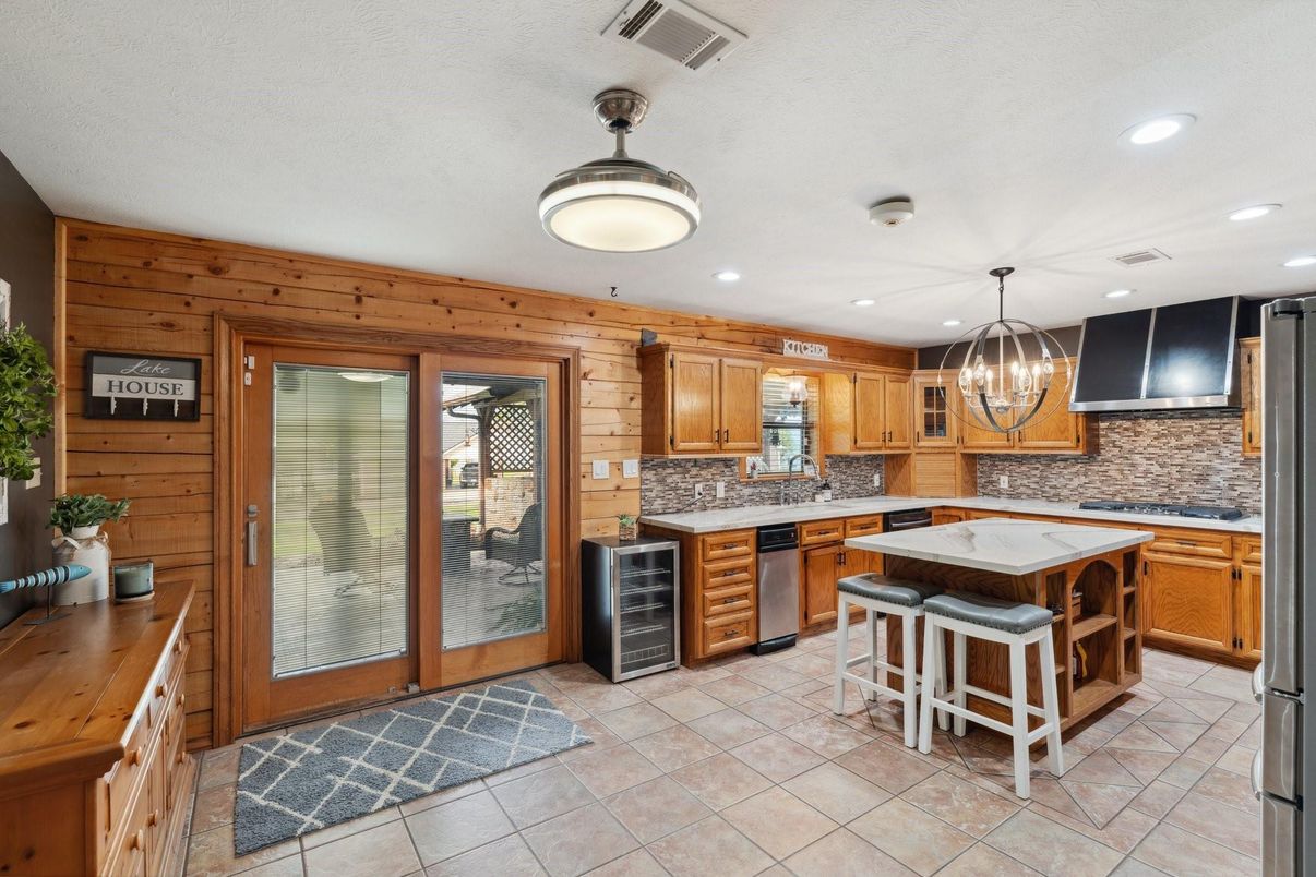 Chandelier, Interior, Kitchen, Recessed Lighting, Stainless Steel Appliances, Wooden Walls