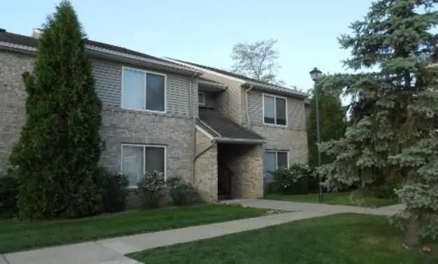 Backyard, Exterior, Facade, Brick Facade, Rowhouse