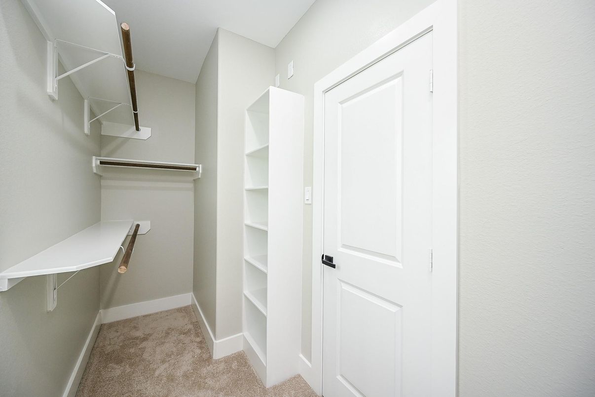 Interior, Walk-in Closets