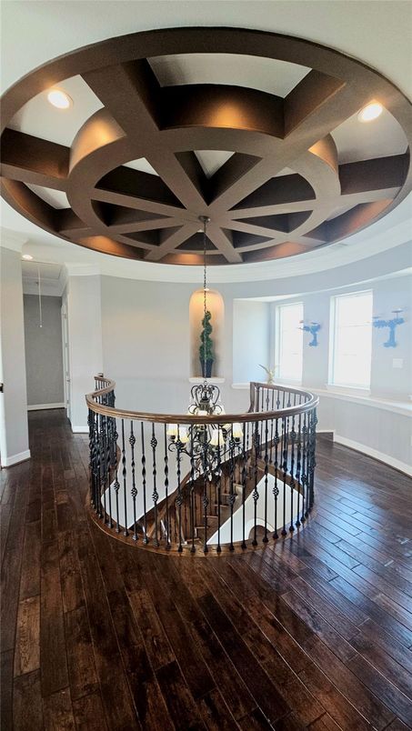 Interior, Recessed Lighting, Wood Texture Flooring