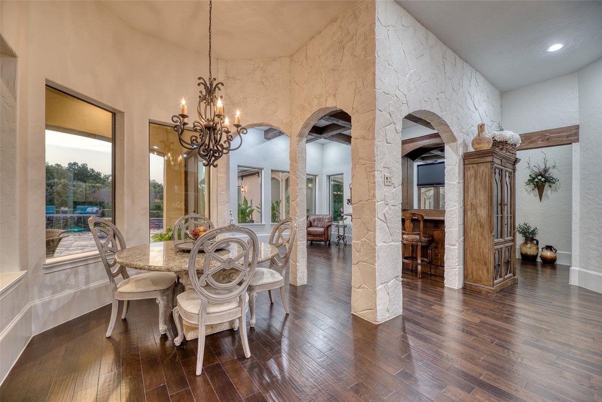 Chandelier, Dining room, Interior, Recessed Lighting, Wood Texture Flooring