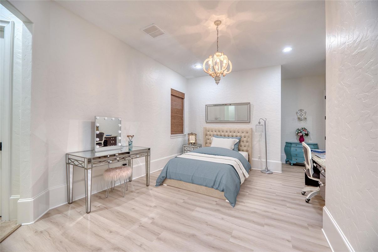 Bedroom, Chandelier, Home Office, Interior, Pendant Lights, Recessed Lighting, Wood Texture Flooring