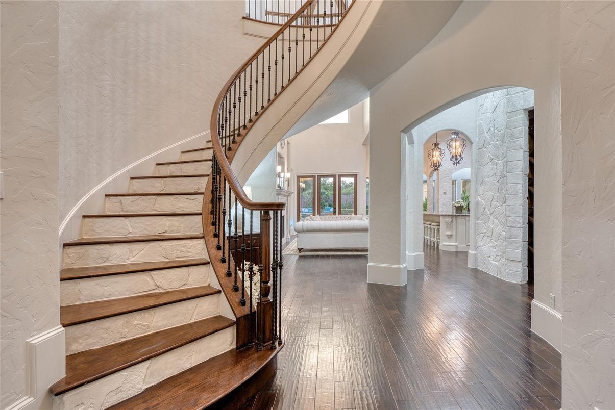 Chandelier, Interior, Wood Texture Flooring