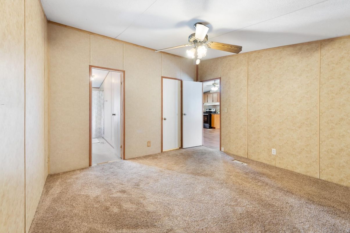 Empty room, Interior, Kitchen, Stainless Steel Appliances