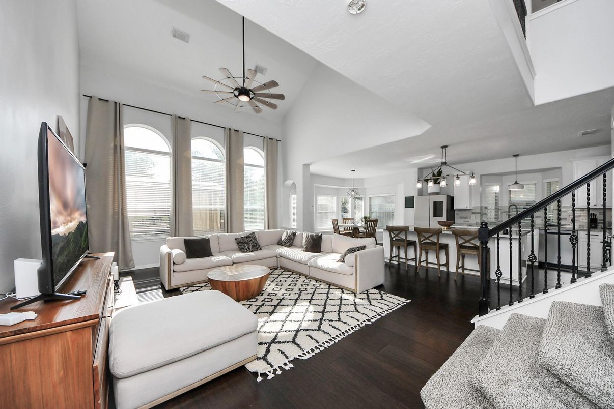 Dining room, Interior, Living room, Pendant Lights, Wood Texture Flooring