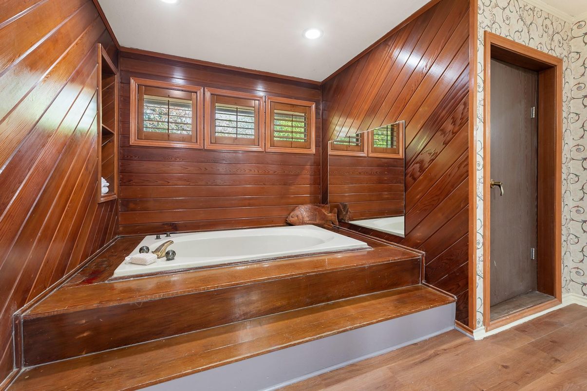 Bathroom, Interior, Recessed Lighting, Wood Texture Flooring, Wooden Walls