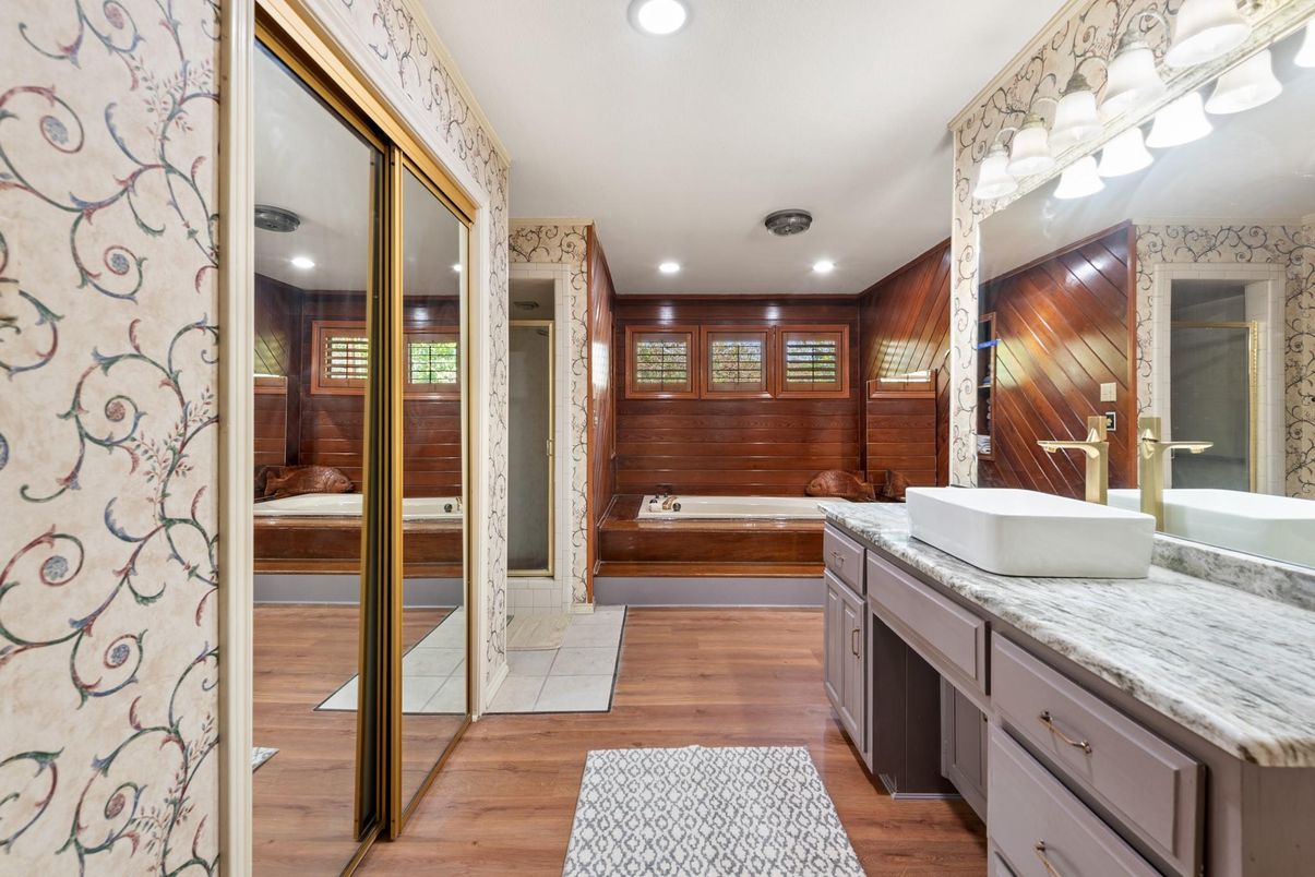 Bathroom, Interior, Recessed Lighting, Sauna Room