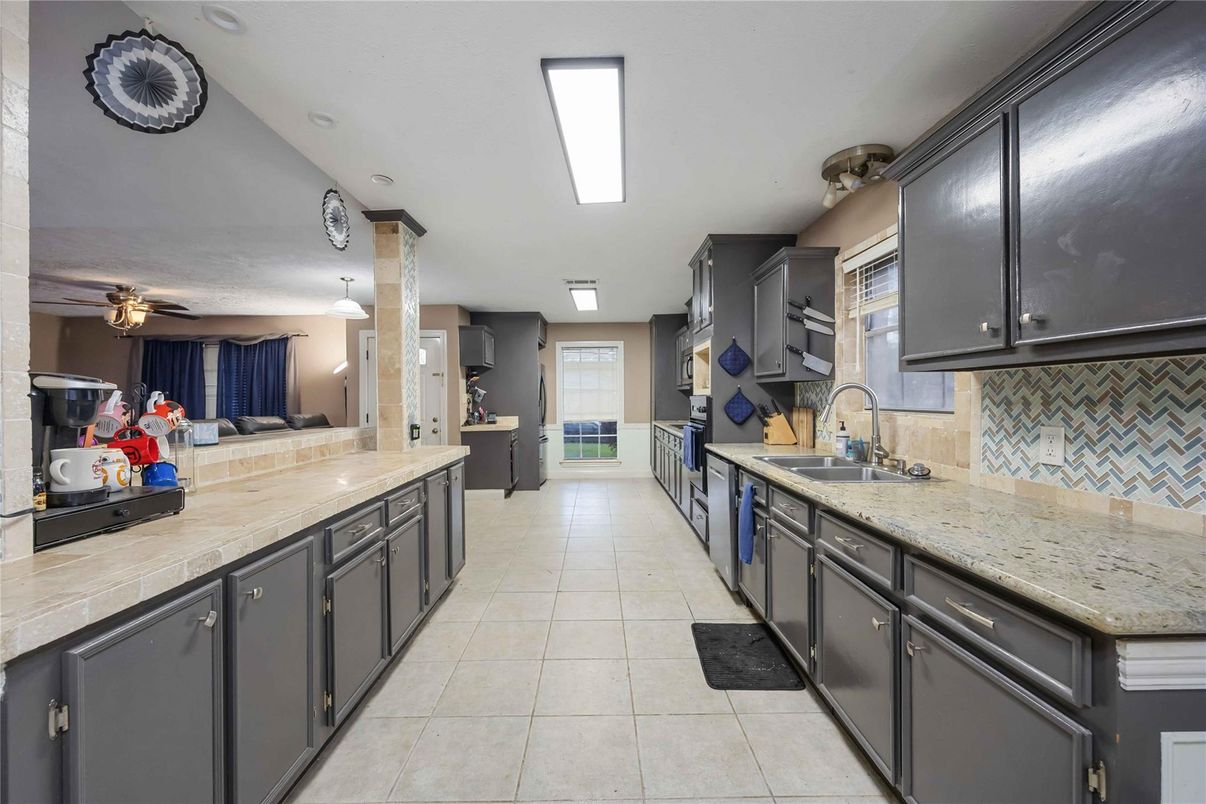 Interior, Kitchen, Pendant Lights