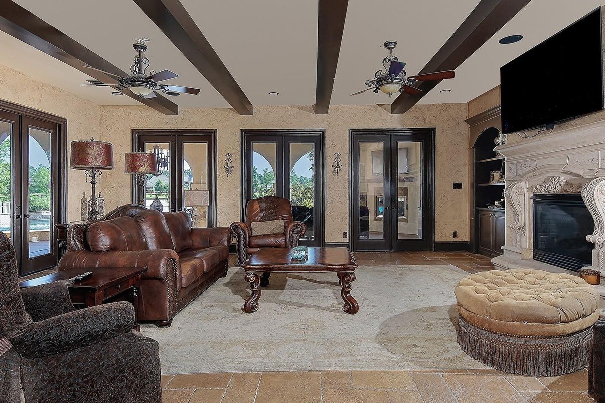 Fireplace, Interior, Living room, Recessed Lighting