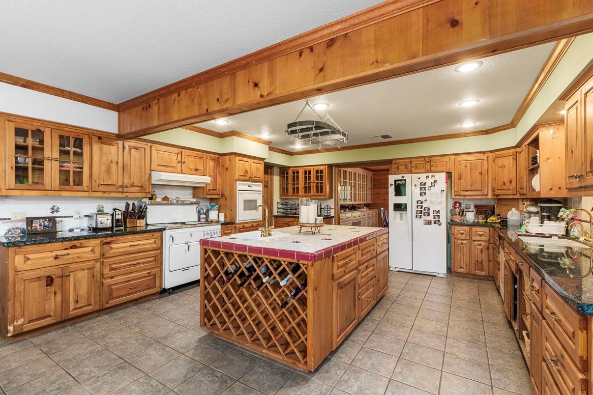 Interior, Kitchen, Recessed Lighting, Tile Countertops