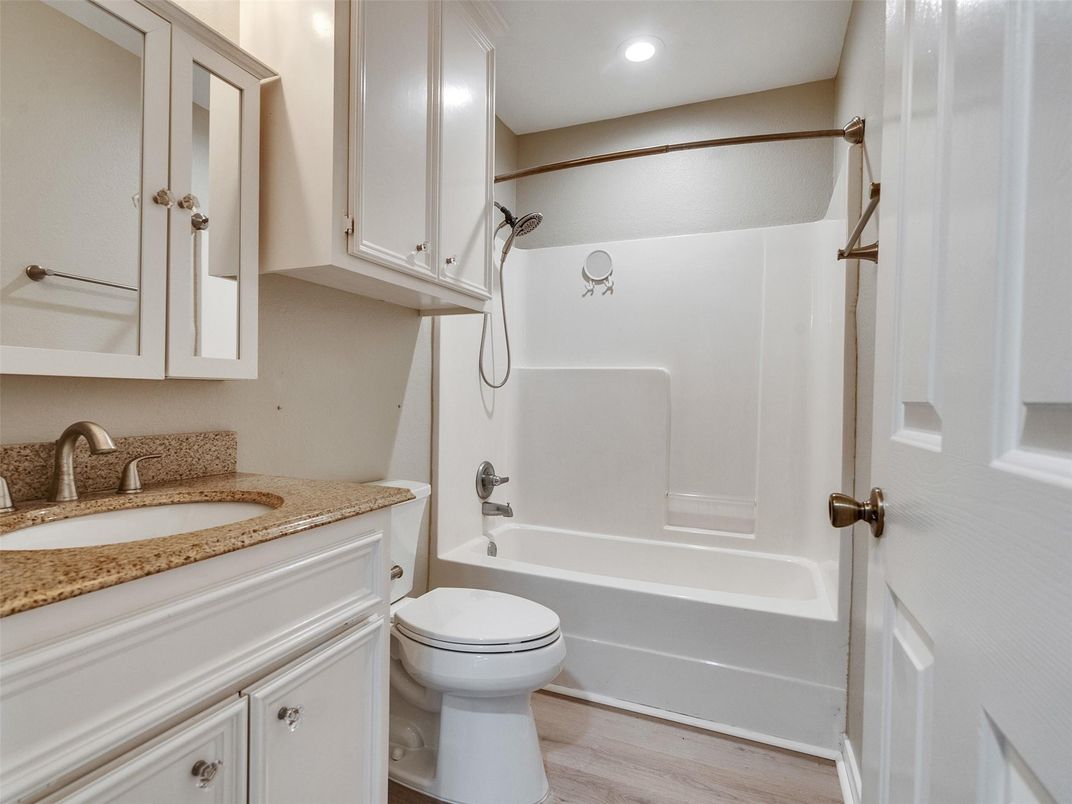 Bathroom, Interior, Recessed Lighting, Wood Texture Flooring