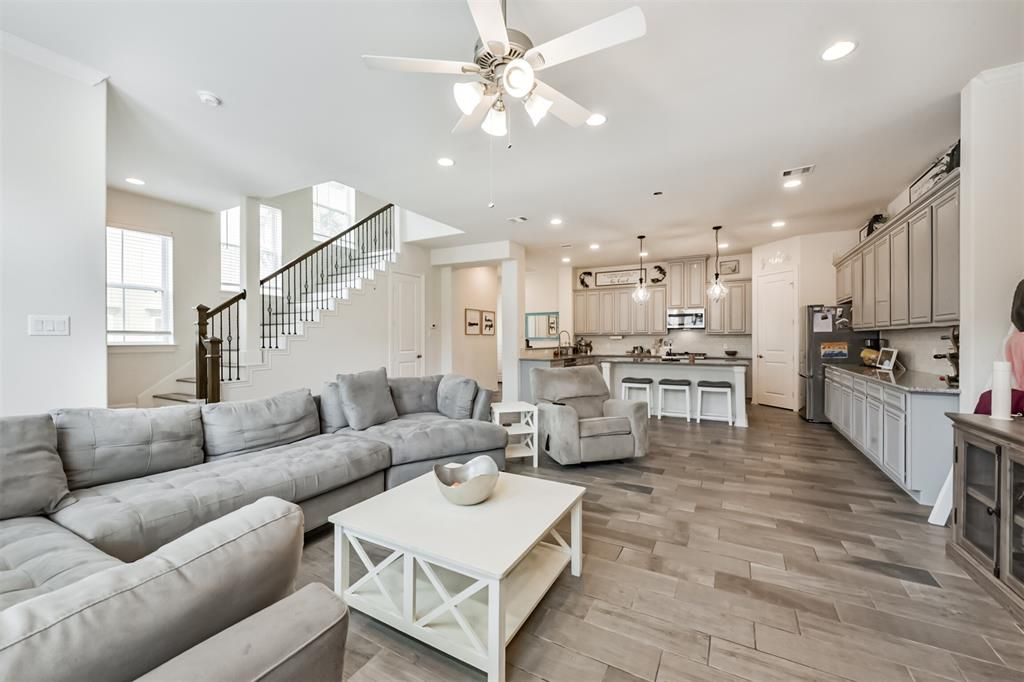 Interior, Kitchen, Living room, Pendant Lights, Recessed Lighting, Wood Texture Flooring