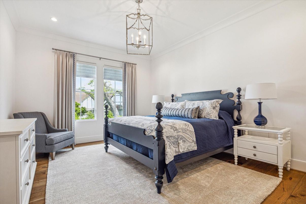 Bedroom, Interior, Pendant Lights, Recessed Lighting, Wood Texture Flooring