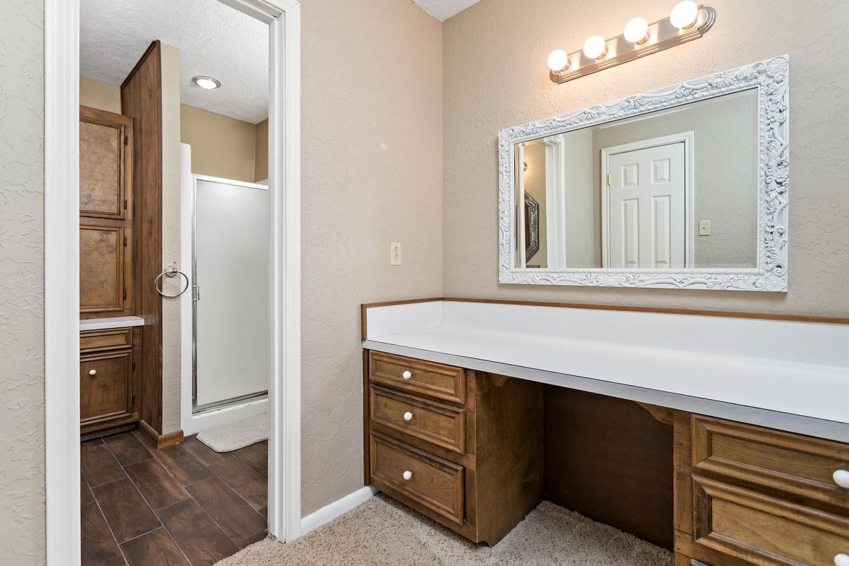 Bathroom, Interior, Recessed Lighting, Wood Texture Flooring