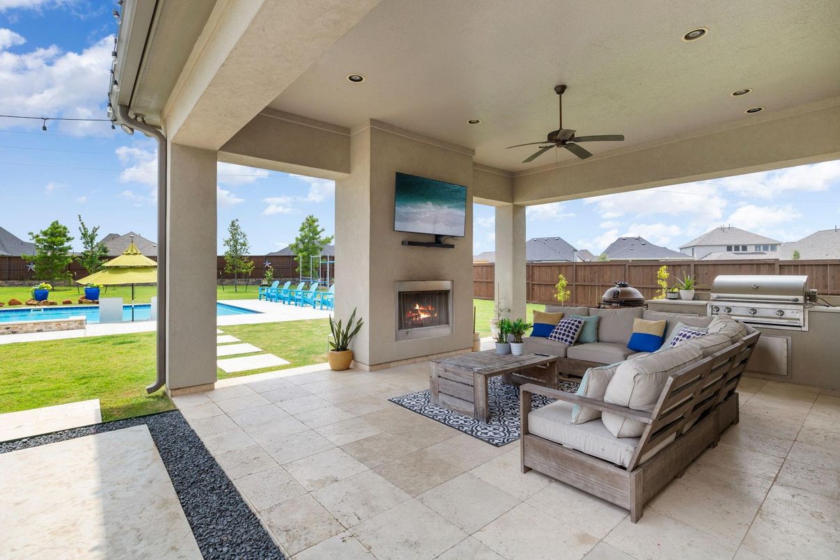 Exterior, Fireplace, Pool