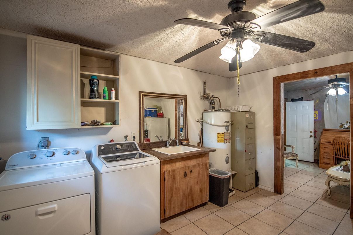 Interior, Washer