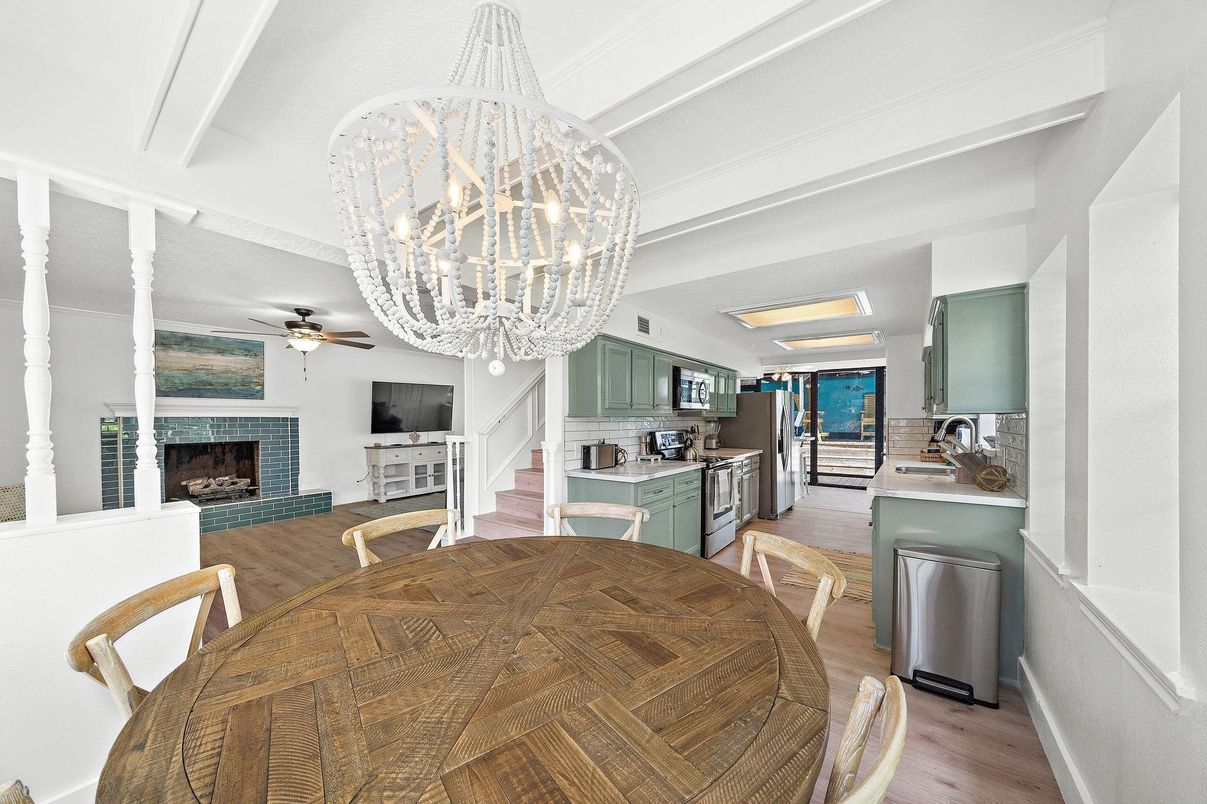 Chandelier, Dining room, Fireplace, Interior, Kitchen, Wood Texture Flooring