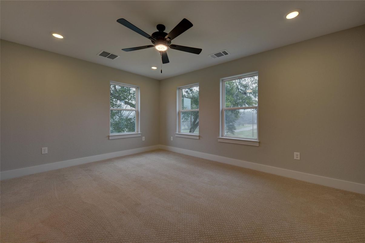 Empty room, Interior, Recessed Lighting