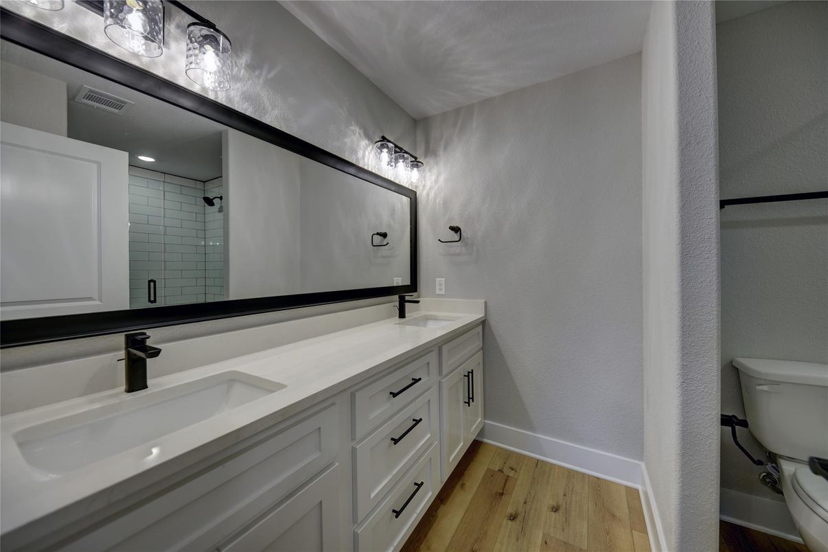 Bathroom, Dual Sink Vanities, Interior, Wood Texture Flooring