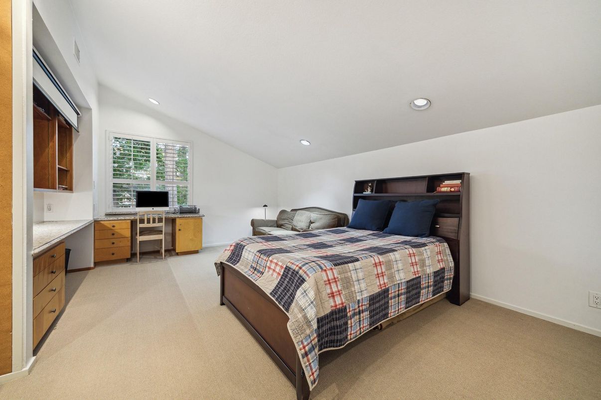 Bedroom, Home Office, Interior, Recessed Lighting