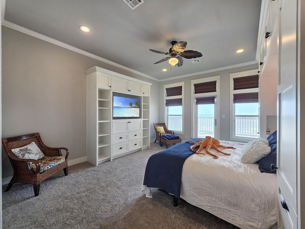 Bedroom, Interior, Recessed Lighting