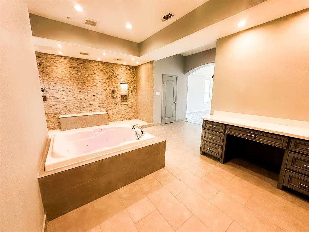 Bathroom, Interior, Recessed Lighting, Stone Walls