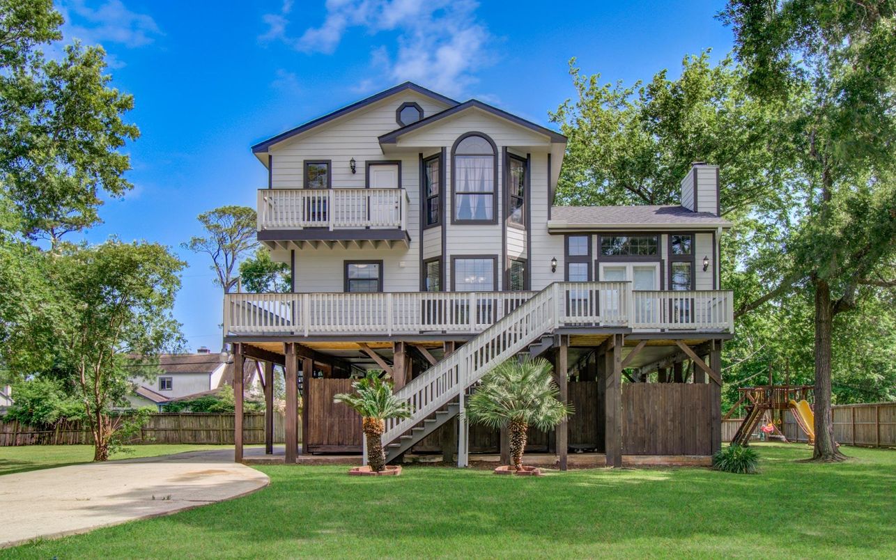 Backyard, Exterior, Playground