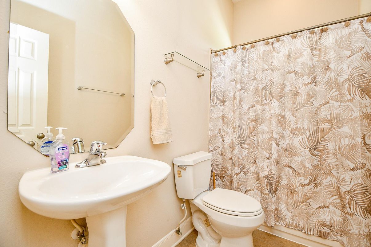 Bathroom, Interior