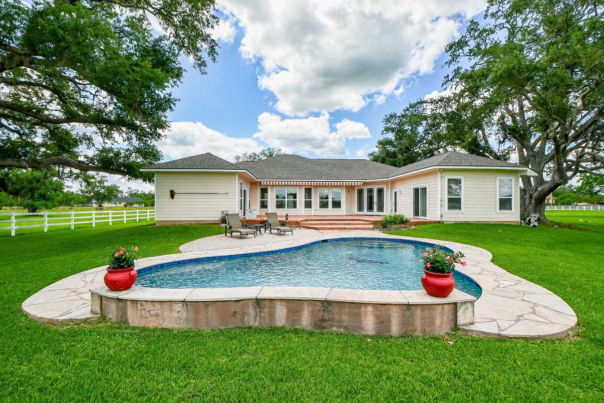 Backyard, Exterior, Pool