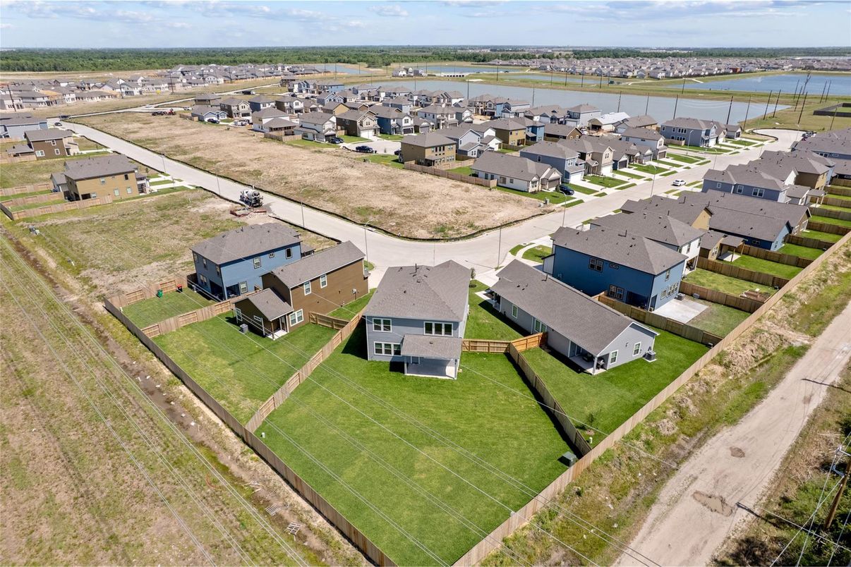 Exterior, Drone