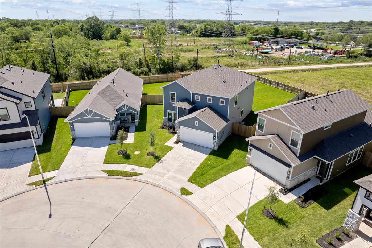 Exterior, Drone