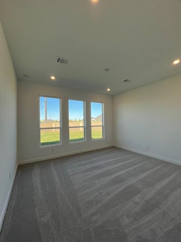 Empty room, Interior, Recessed Lighting