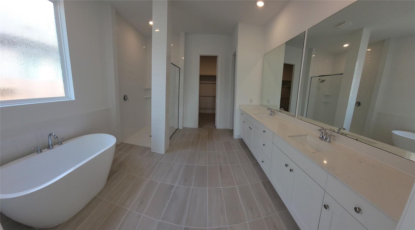 Bathroom, Dual Sink Vanities, Free Standing Baths, Interior, Recessed Lighting