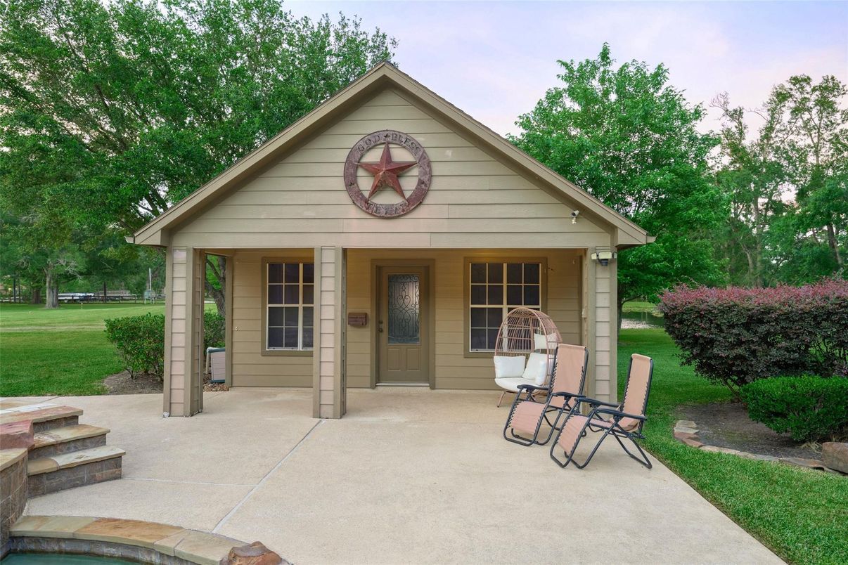 Exterior, Facade, American Craftsman