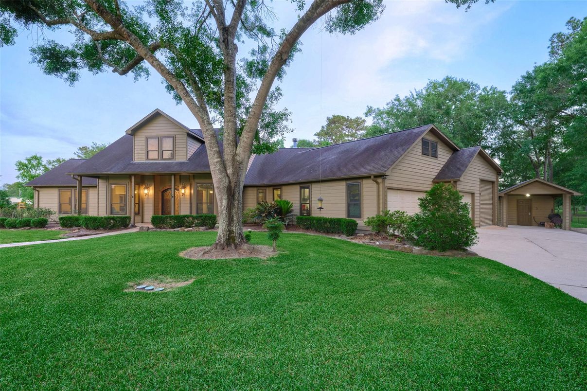 Attached, Backyard, Detached Garage, Exterior, Facade, Ranch