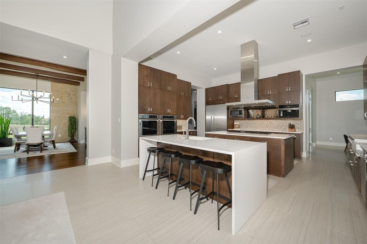 Dining room, Interior, Kitchen, Pendant Lights, Recessed Lighting, Stainless Steel Appliances