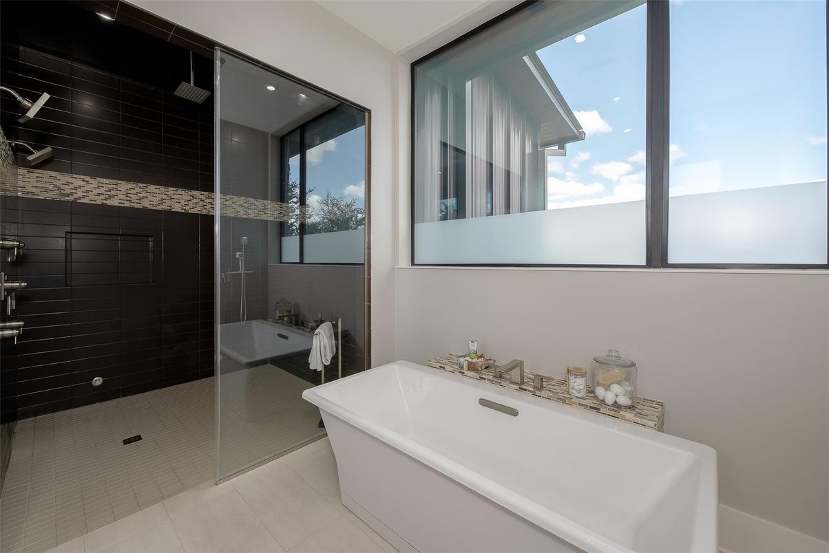 Bathroom, Free Standing Baths, Interior, Recessed Lighting