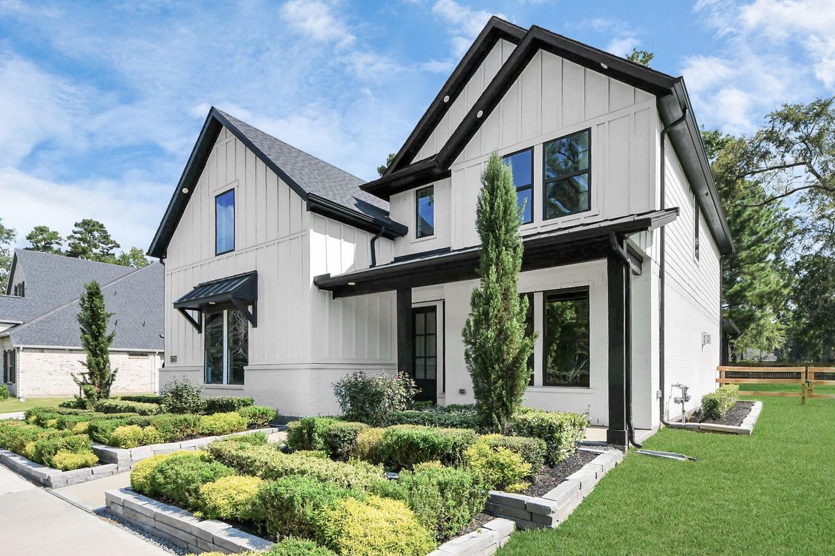 Exterior, Facade, Farmhouse