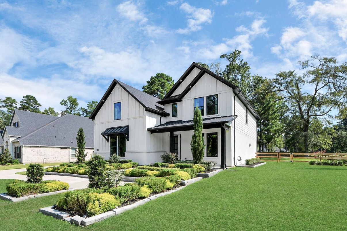Backyard, Exterior, Facade, Farmhouse