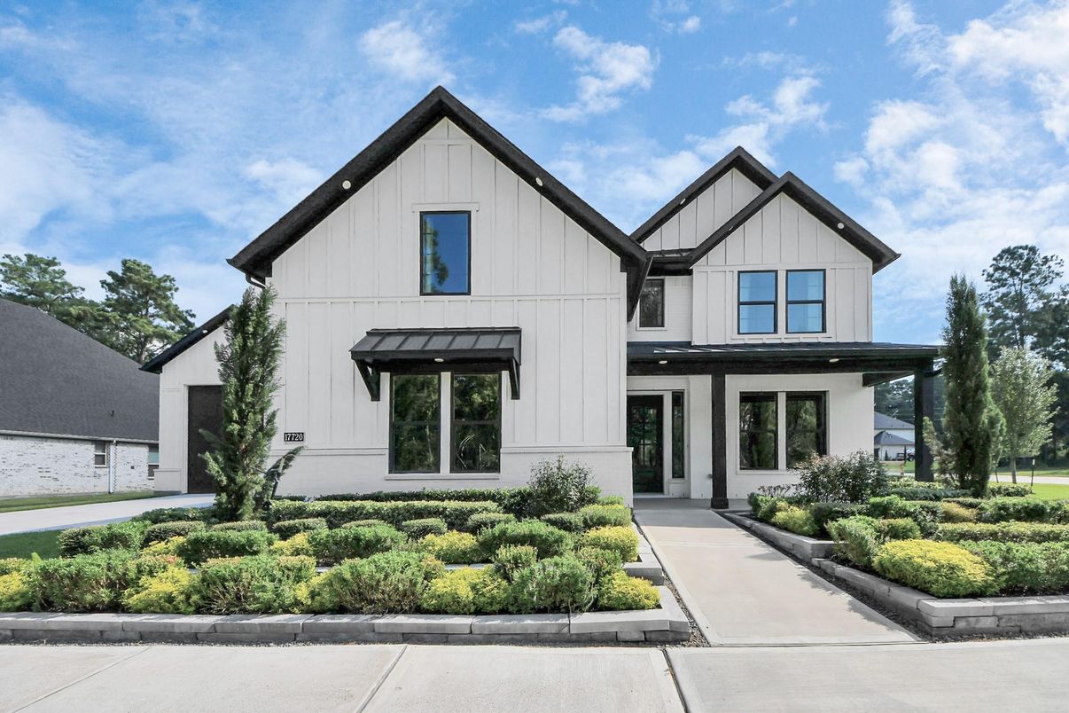 Exterior, Facade, Farmhouse