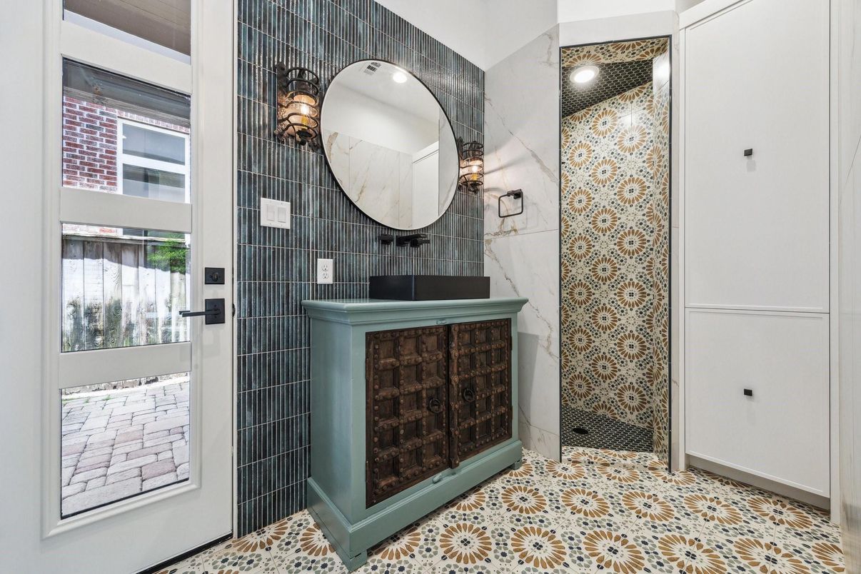 Bathroom, Interior