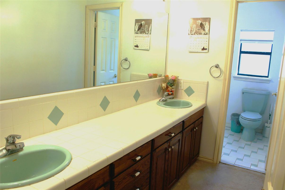 Bathroom, Dual Sink Vanities, Interior, Tile Countertops