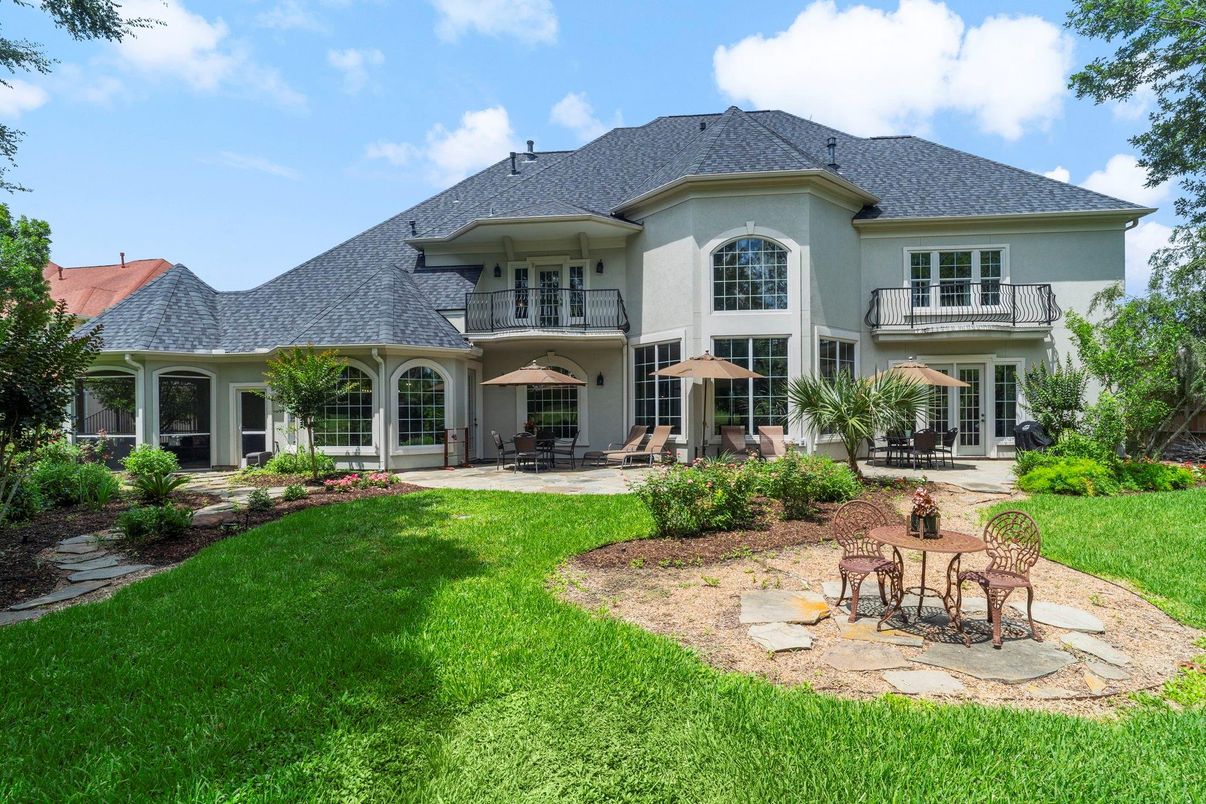 Backyard, Exterior, Facade, French Provincial