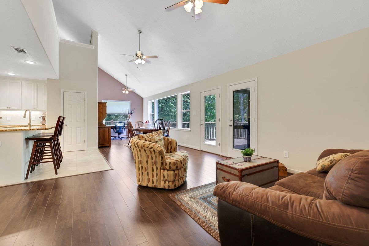 Dining room, Interior, Kitchen, Living room, Pendant Lights, Recessed Lighting, Wood Texture Flooring