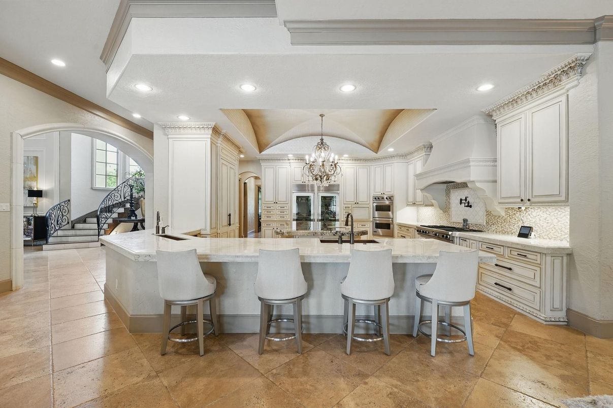 Chandelier, Interior, Kitchen, Recessed Lighting, Stainless Steel Appliances