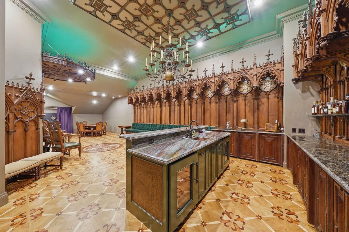 Dining room, Interior, Recessed Lighting